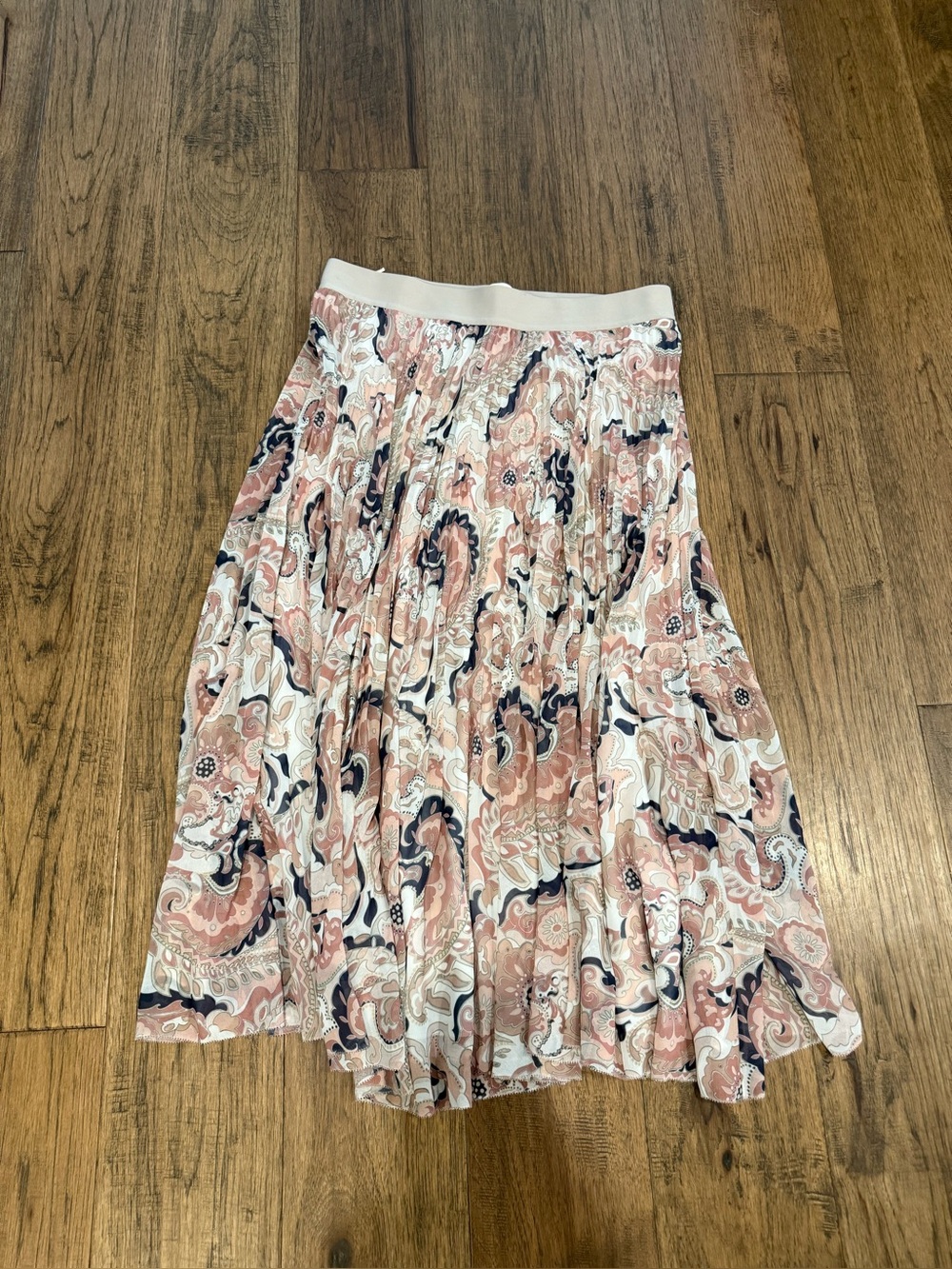 Aritzia twill skirt - XL - Pleated Paisley Midi Skirt in Blush Pink